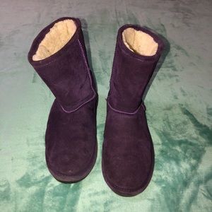 Bear paw boots girls size 4 purple